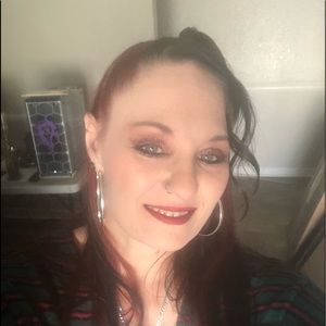 Meet your Posher, Janelle